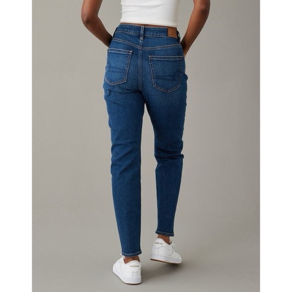 American Eagle Outfitters Mom Jeans - Picture 2 of 9